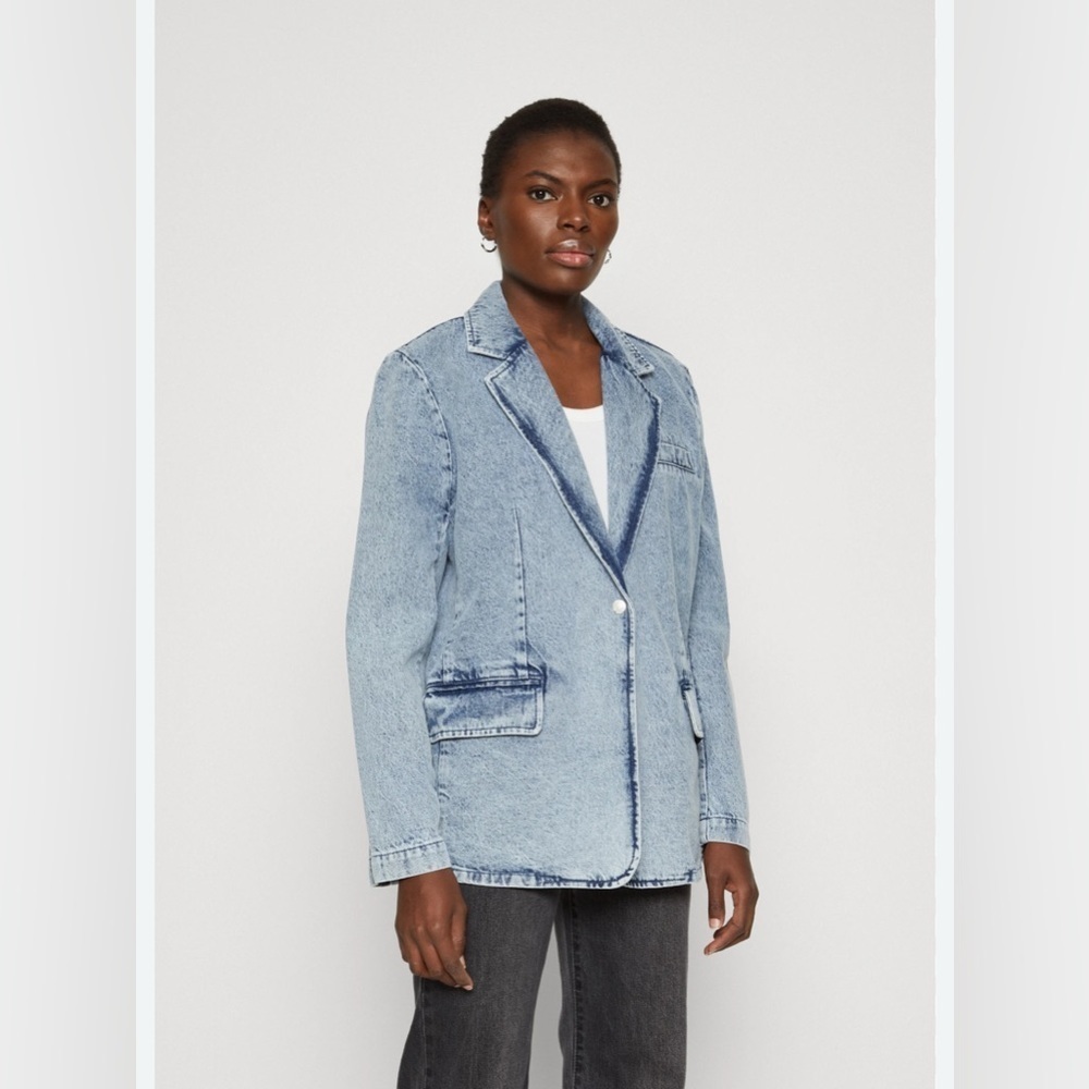 Pink Lilly Light Blue Denim Blazer